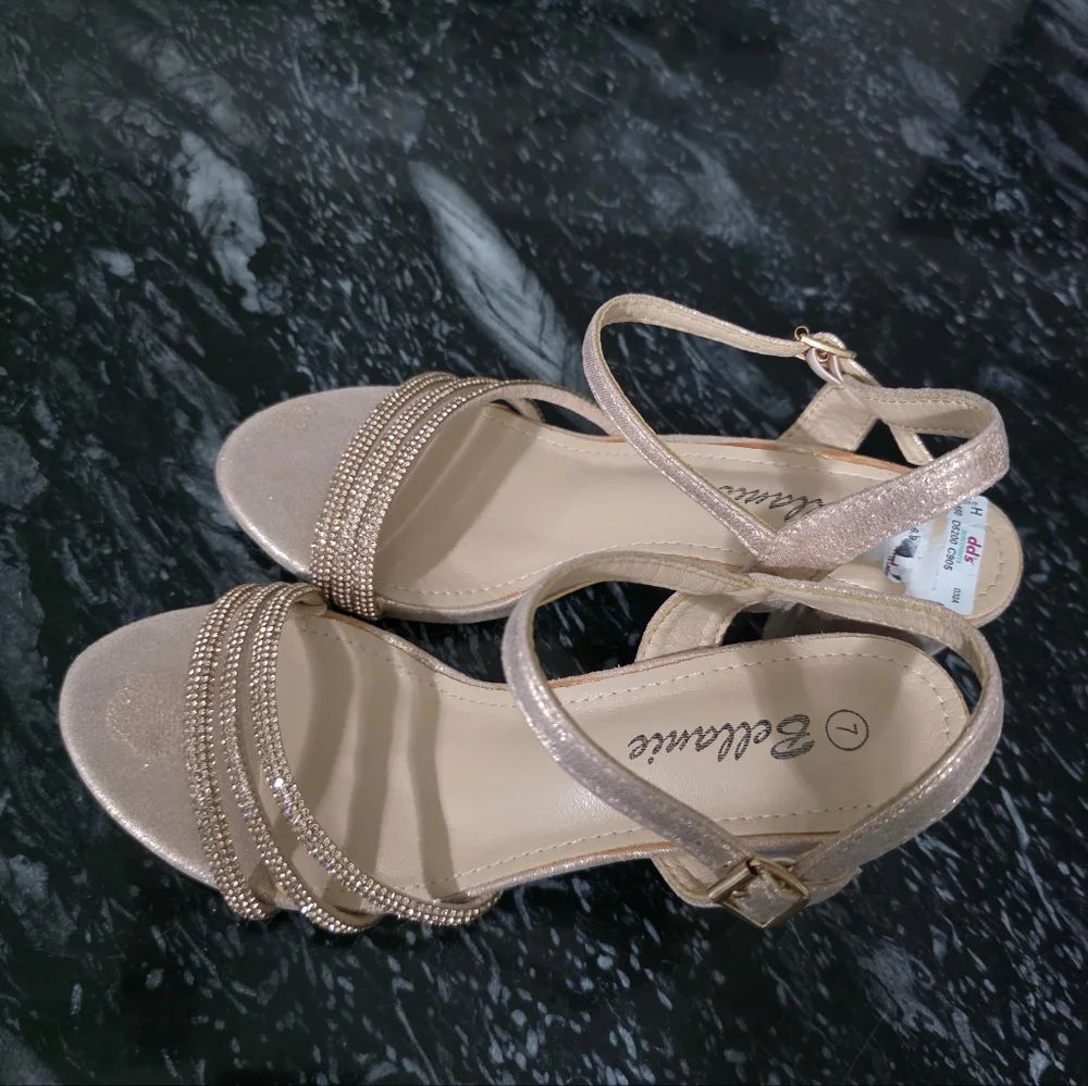 BRAND NEW BELLANIE RHINESTONE STRAP WOMEN's STRAPPY SANDALS